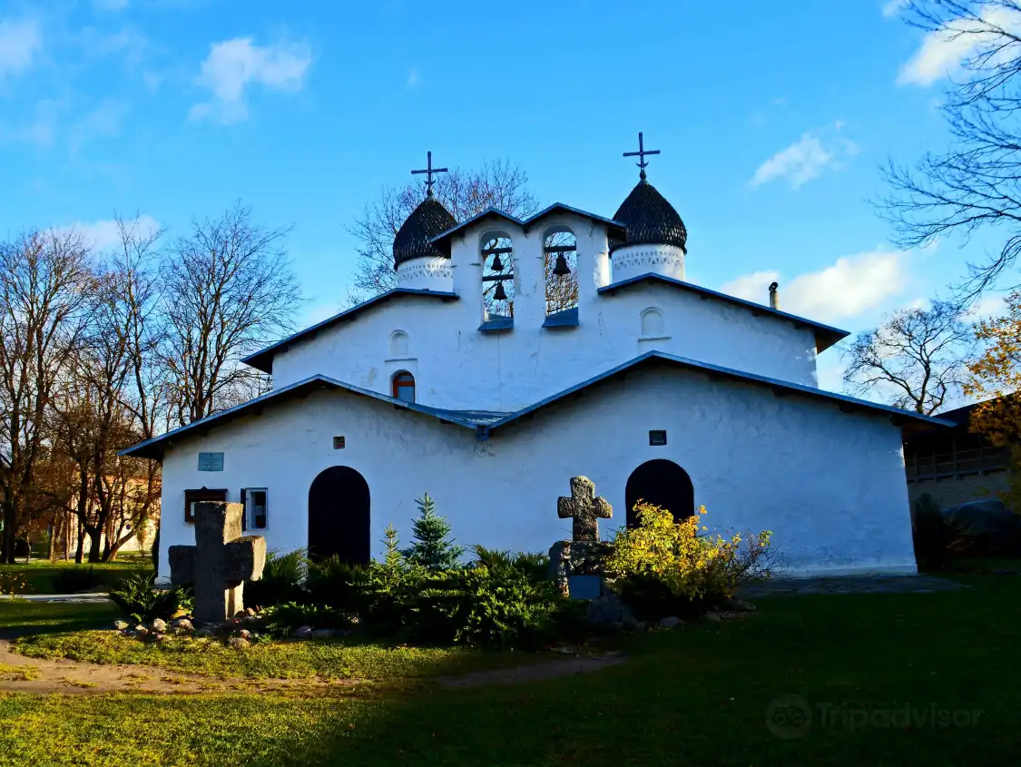 Các khách sạn gần Pokrova and Rozhdestva ot Proloma Church