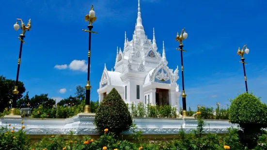 City Pillar Shrine (San Lak Muang)