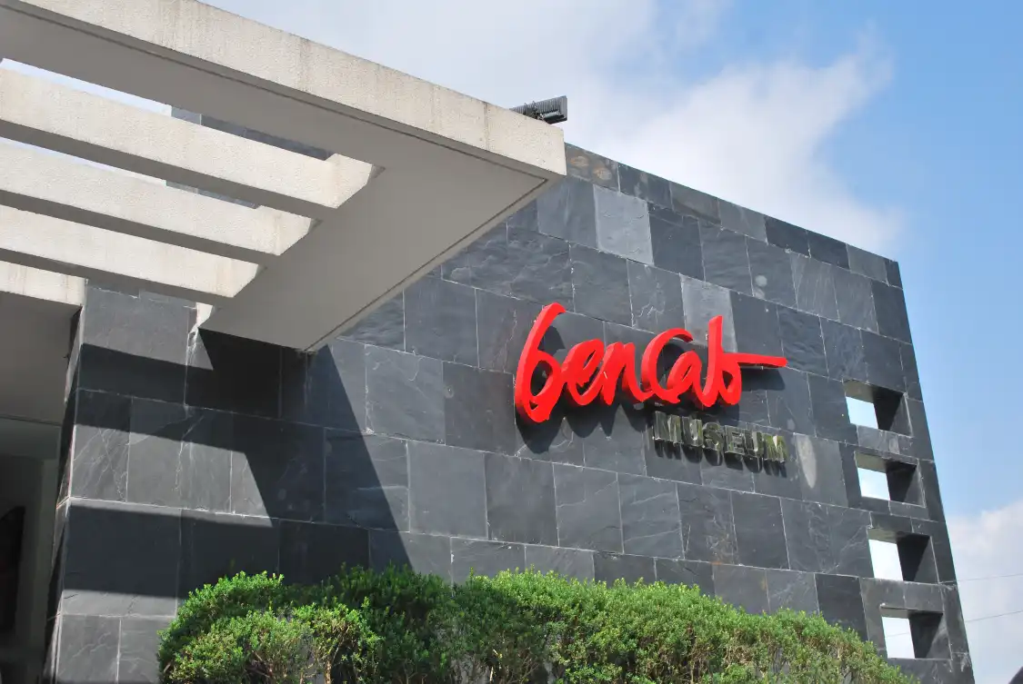 Hotels near BenCab Museum