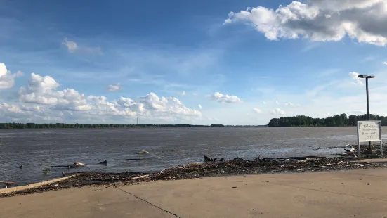 Mississippi River Observation Deck