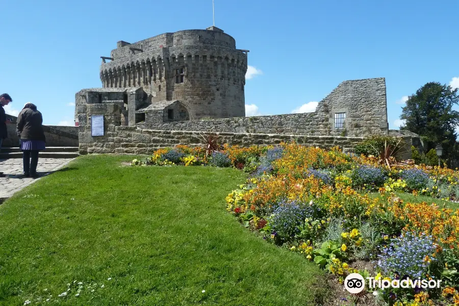 Dinan Castle