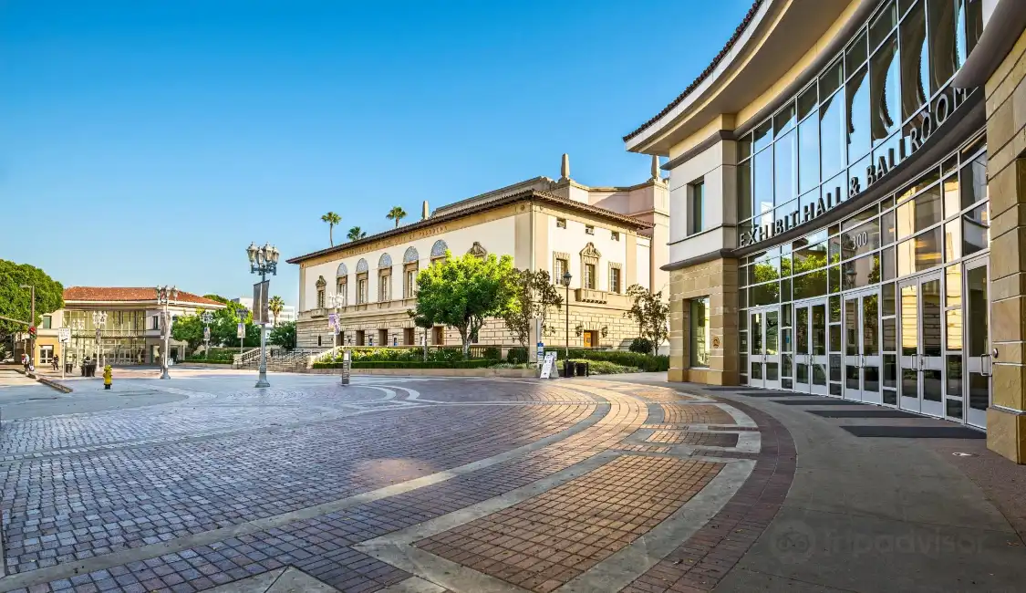 Hoteles cerca de Pasadena Convention Center