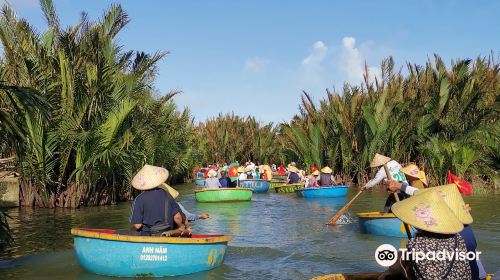 Hoi An Basket Boat