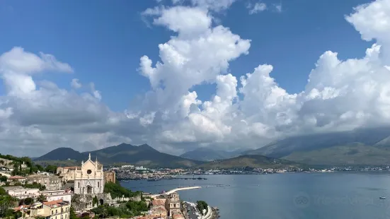 Castello Angioino-Aragonese