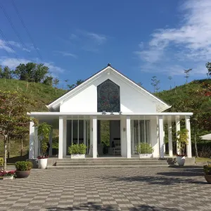 Yintian Shanfang White Church