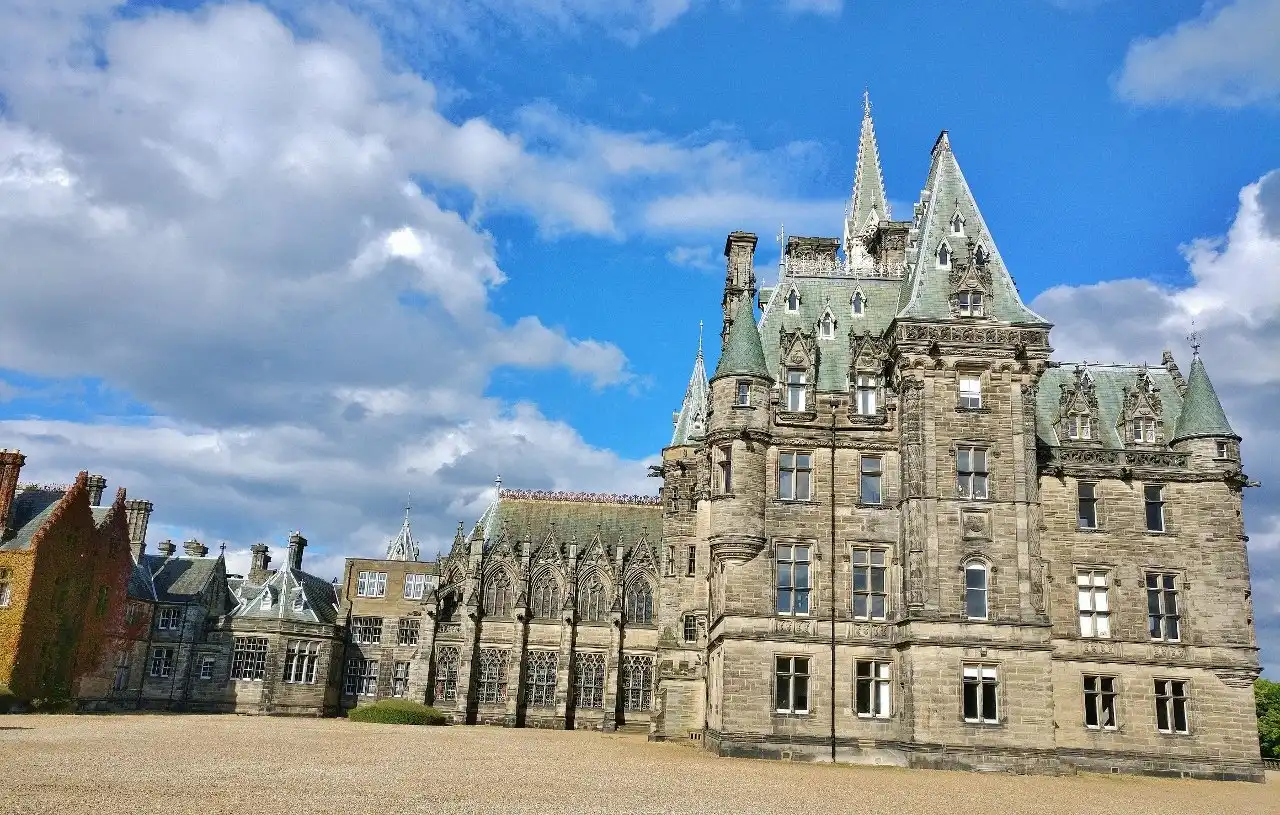 Hotels near Fettes College