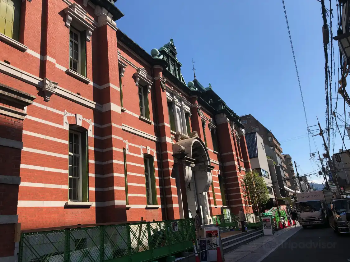 Отели рядом с достопримечательностью «Nostalgic Architectural Structure at Sanjodori»