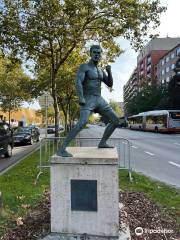 Statue de Jean-Claude Van Damme