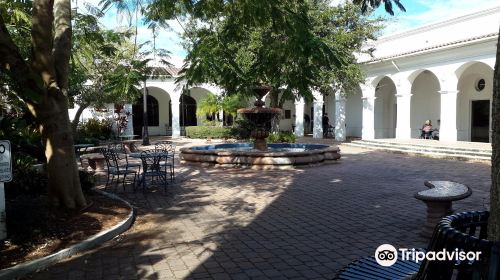 Naples Regional Library