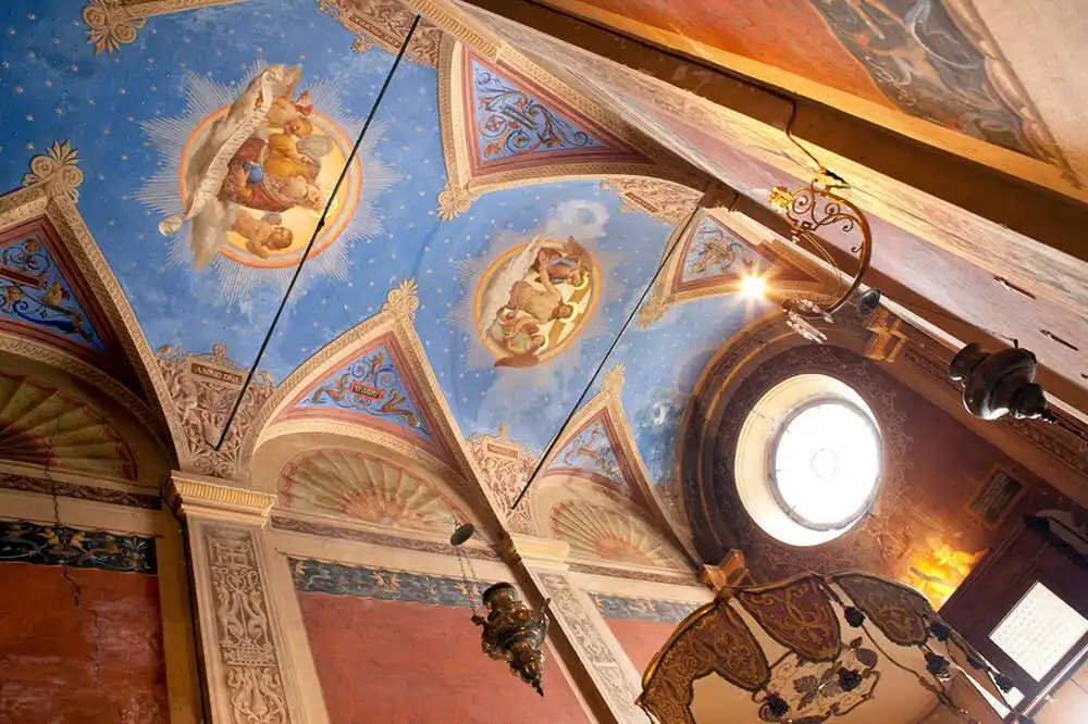 Hotel in zona Chiesa del Monte di Pieta'