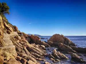 Sentier du littoral - Le Lavandou - Plage de la Fossette