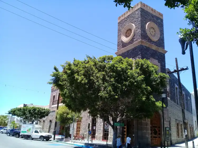 Hotels near Calle 16 de Septiembre