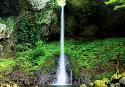 Choushi no Taki (waterfall)