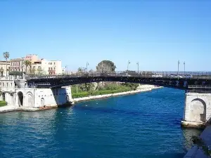 Ponte Girevole di San Francesco di Paola