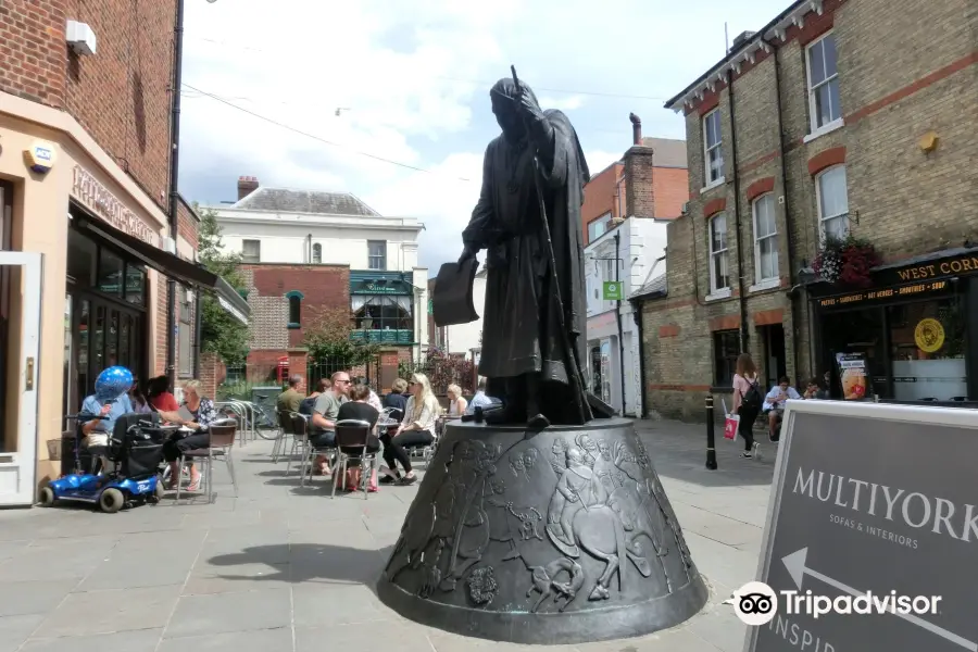 Geoffrey Chaucer Statue