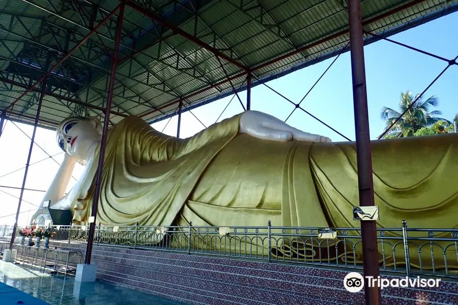 Shwe Nandaw Pagoda Hill