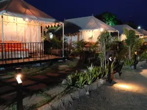 Uniwonders - Resort & Theme Parks