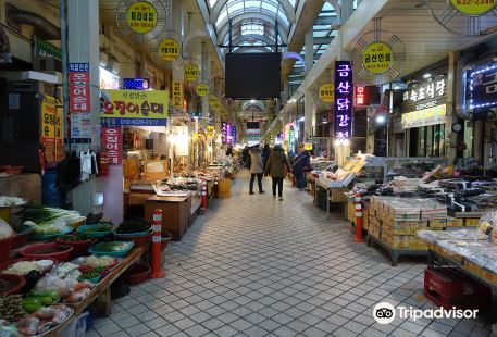 Sokcho Central Market