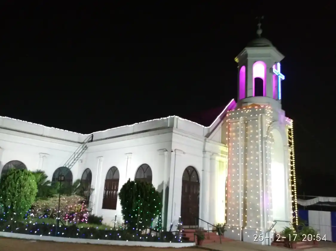 Church of St. John The Baptist附近的飯店
