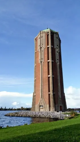 Art Deco Watertoren van Aalsmeer uit 1928 Hotels in Aalsmeer