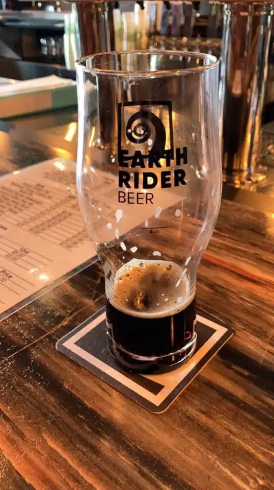 Earth Rider Brewery附近的飯店