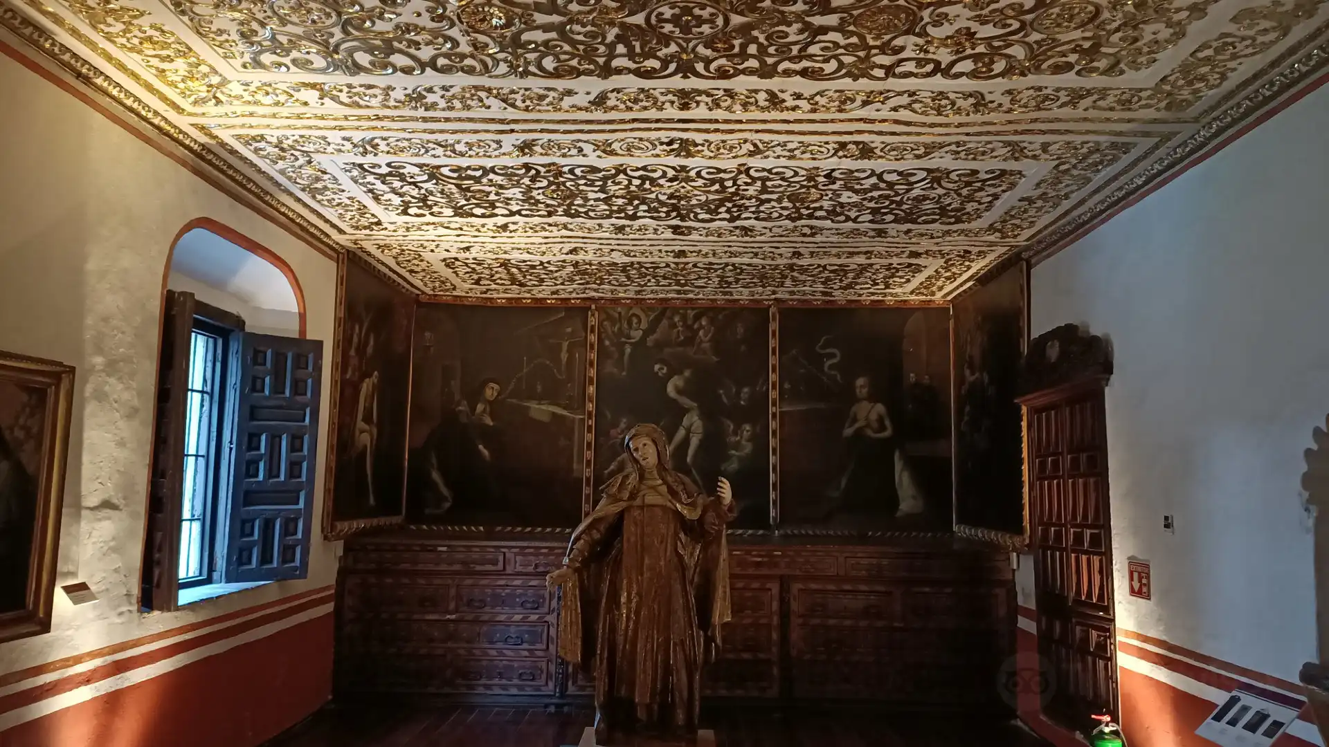 Hotels near Museum of El Carmen