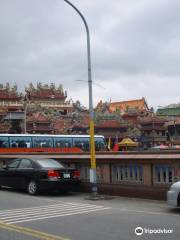 Hua Lian Tsu Hui Temple