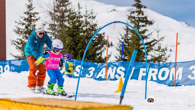 Oxygen Ski School La Tania