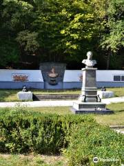 Kutuzovskiy Fountain