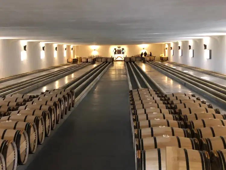 Hotels near Chateau Mouton Rothschild