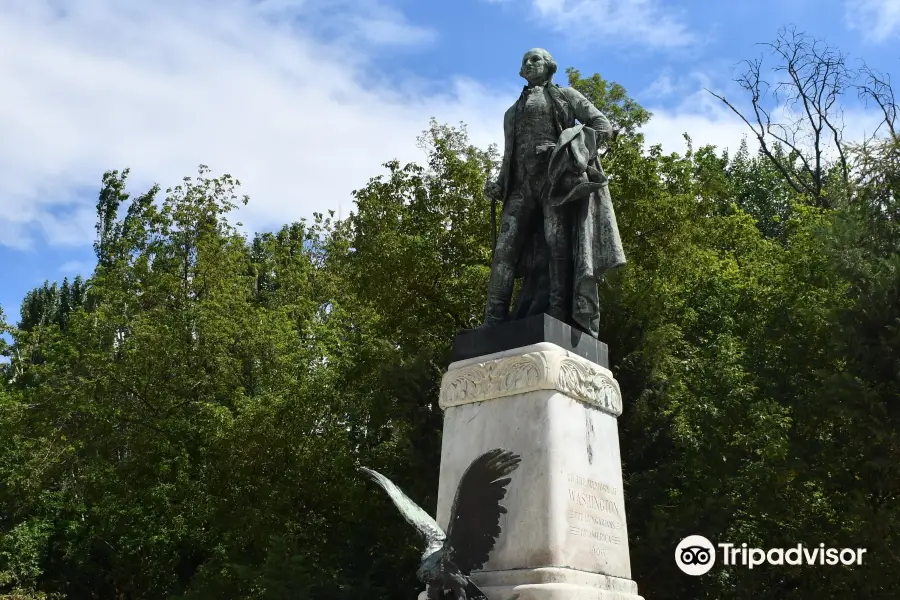 President George Washington Statue