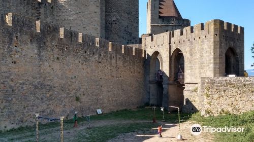 La Cité Médiévale La Cite Medievale