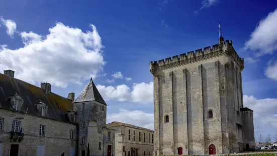 Le Donjon Medieval