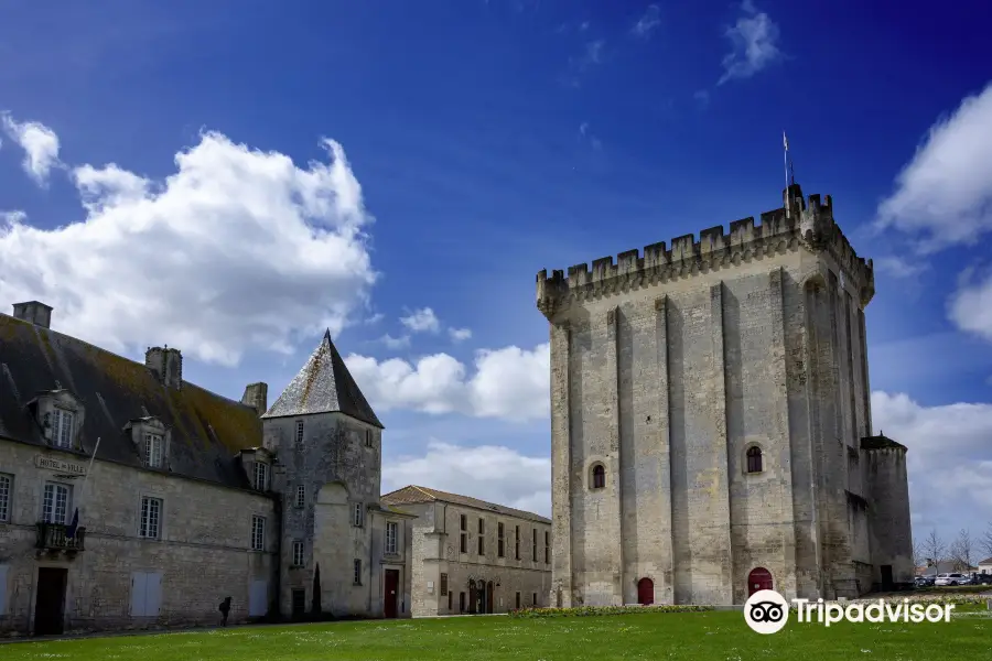 Le Donjon Medieval