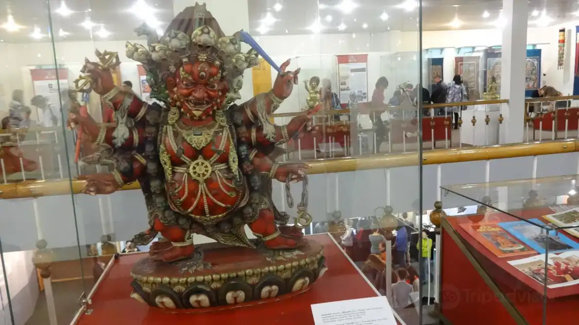 Hotels near Buryatia History Museum