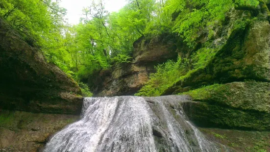 Rufabgo Waterfall