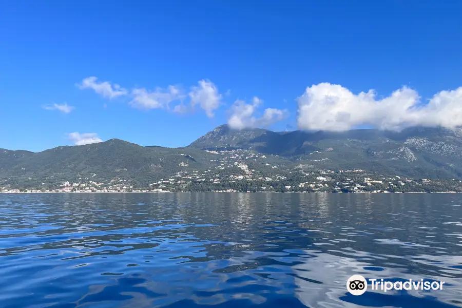 Asteras Boat .Daily cruises-Beach BBQ