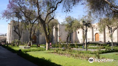 San Francisco Plaza, Church and Monastery