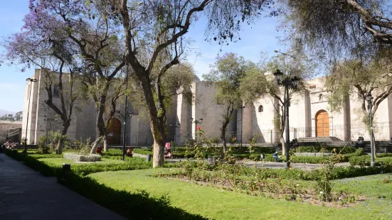 San Francisco Plaza, Church and Monastery