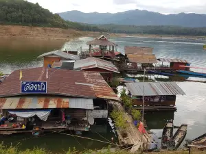 Paknai's Fisherman Village