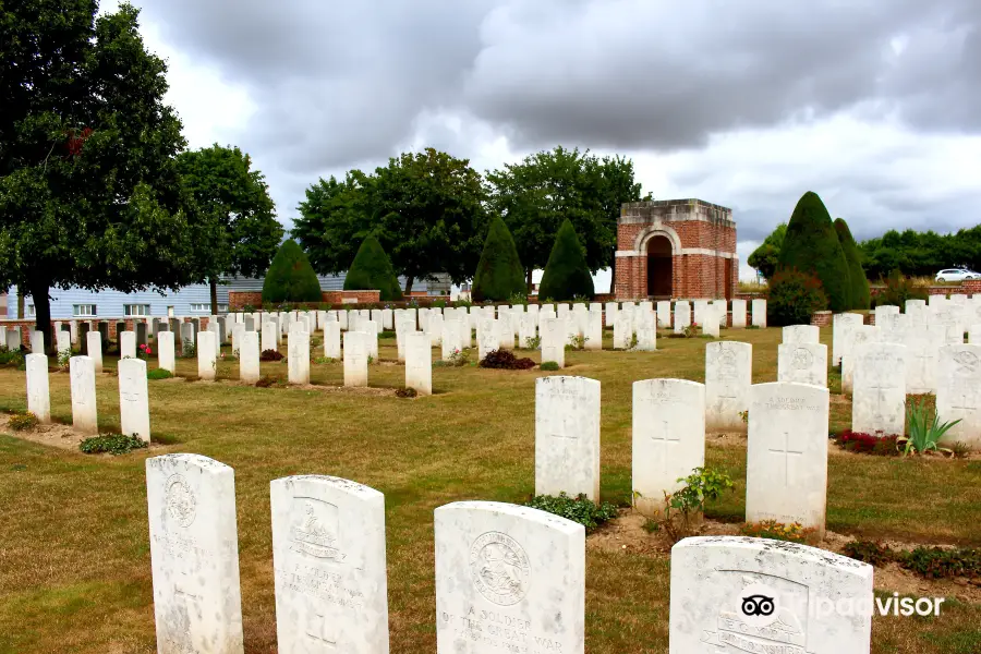 Bapaume Post Military Cemetery