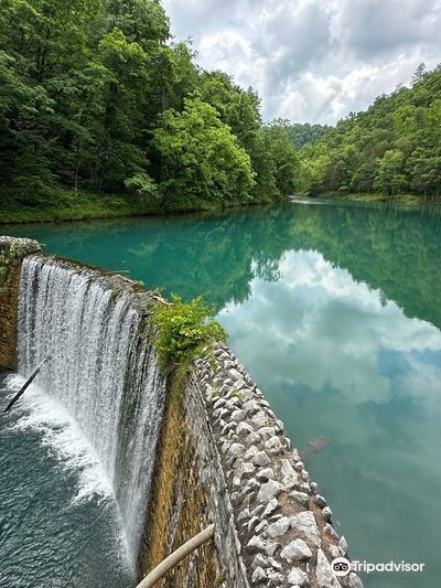 Blanchard Springs Caverns