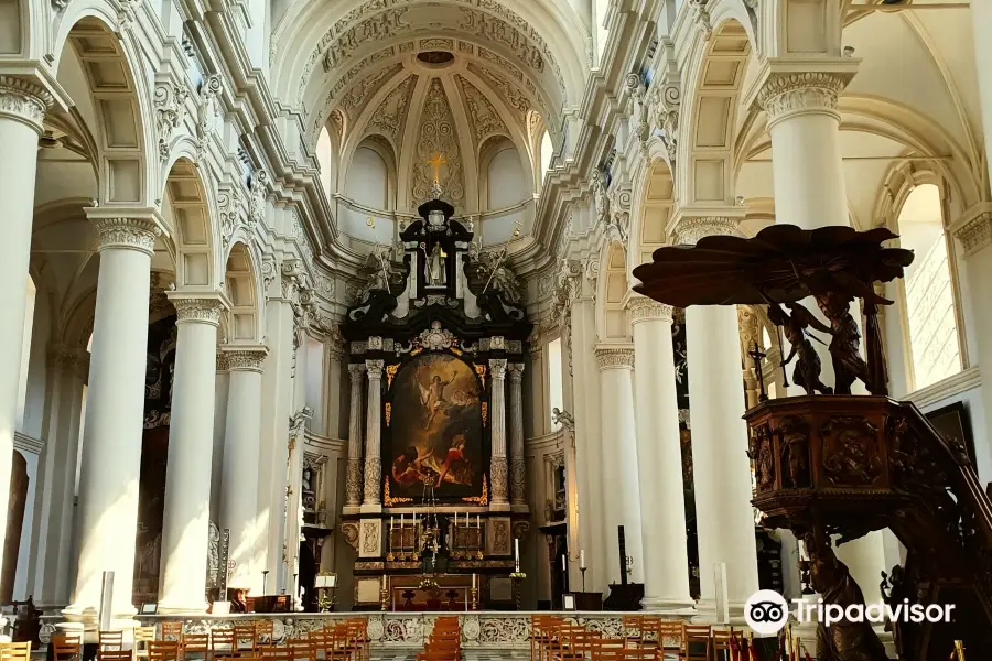 St. Walburga's Church (Sint-Walburgakerk)