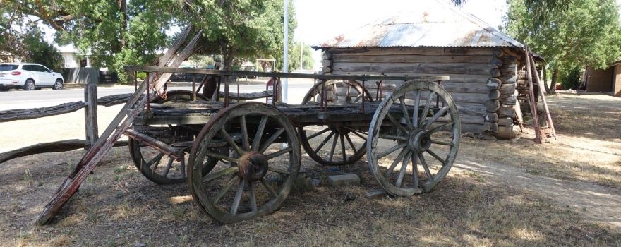 Carisbrook Log Gaol