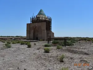 Sultan Tekesh Mausoleum