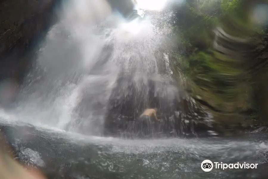 Cachoeira Beija Flor ou Betarizinho