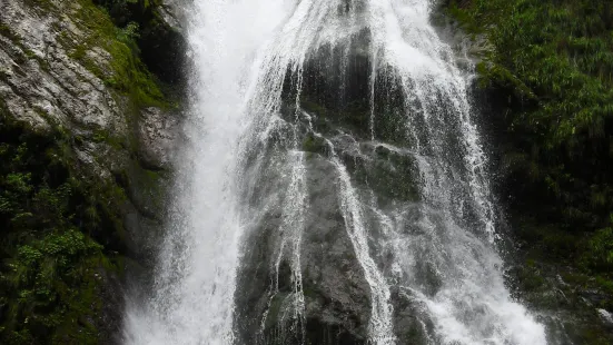 Cascata Plera