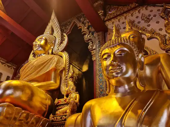 โรงแรมใกล้วัดนางพญา