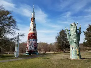 Ed Galloway's Totem Pole Park