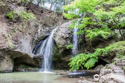 Tsukimachi Waterfall